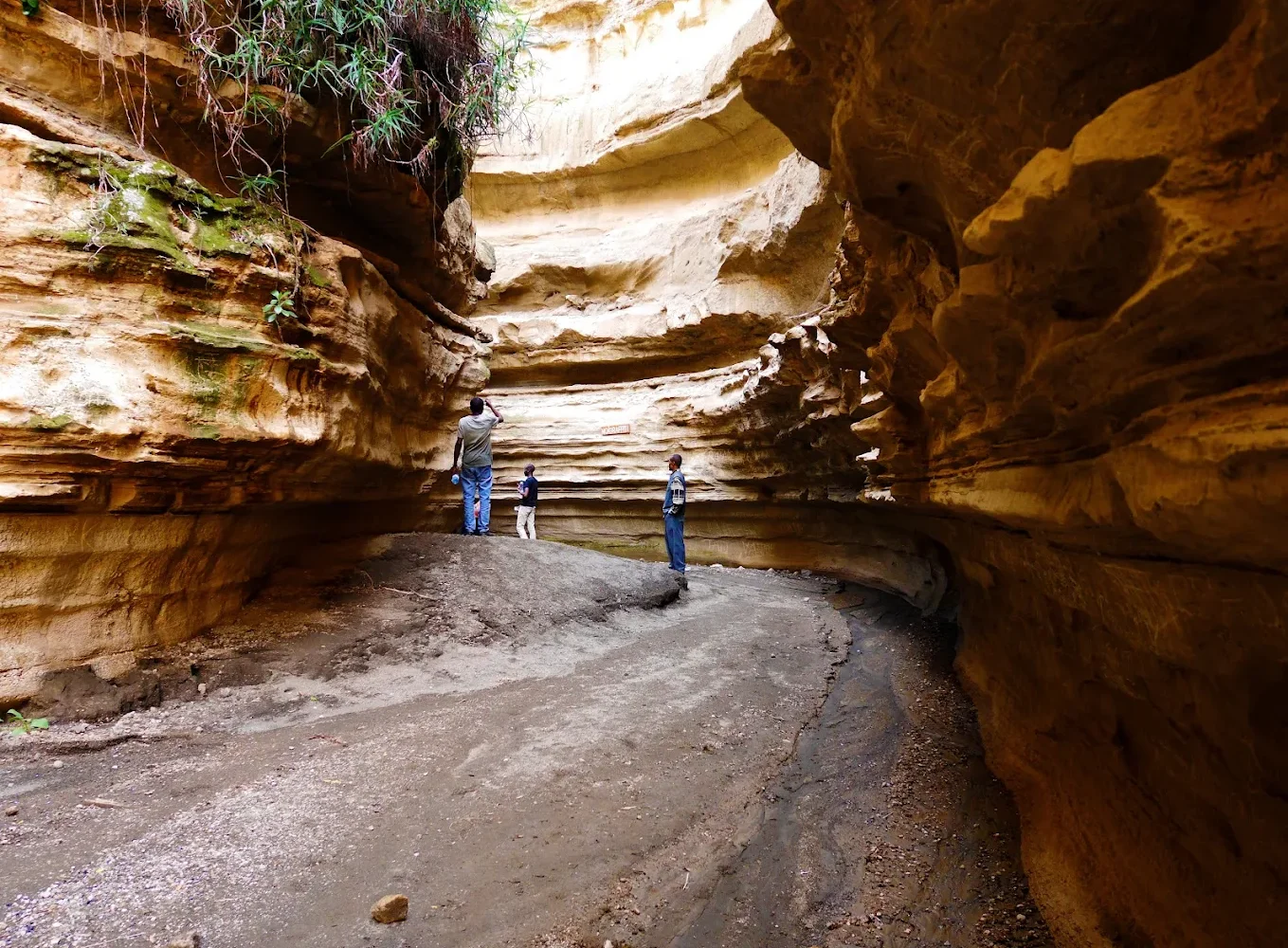 Hells Gate National Park cave